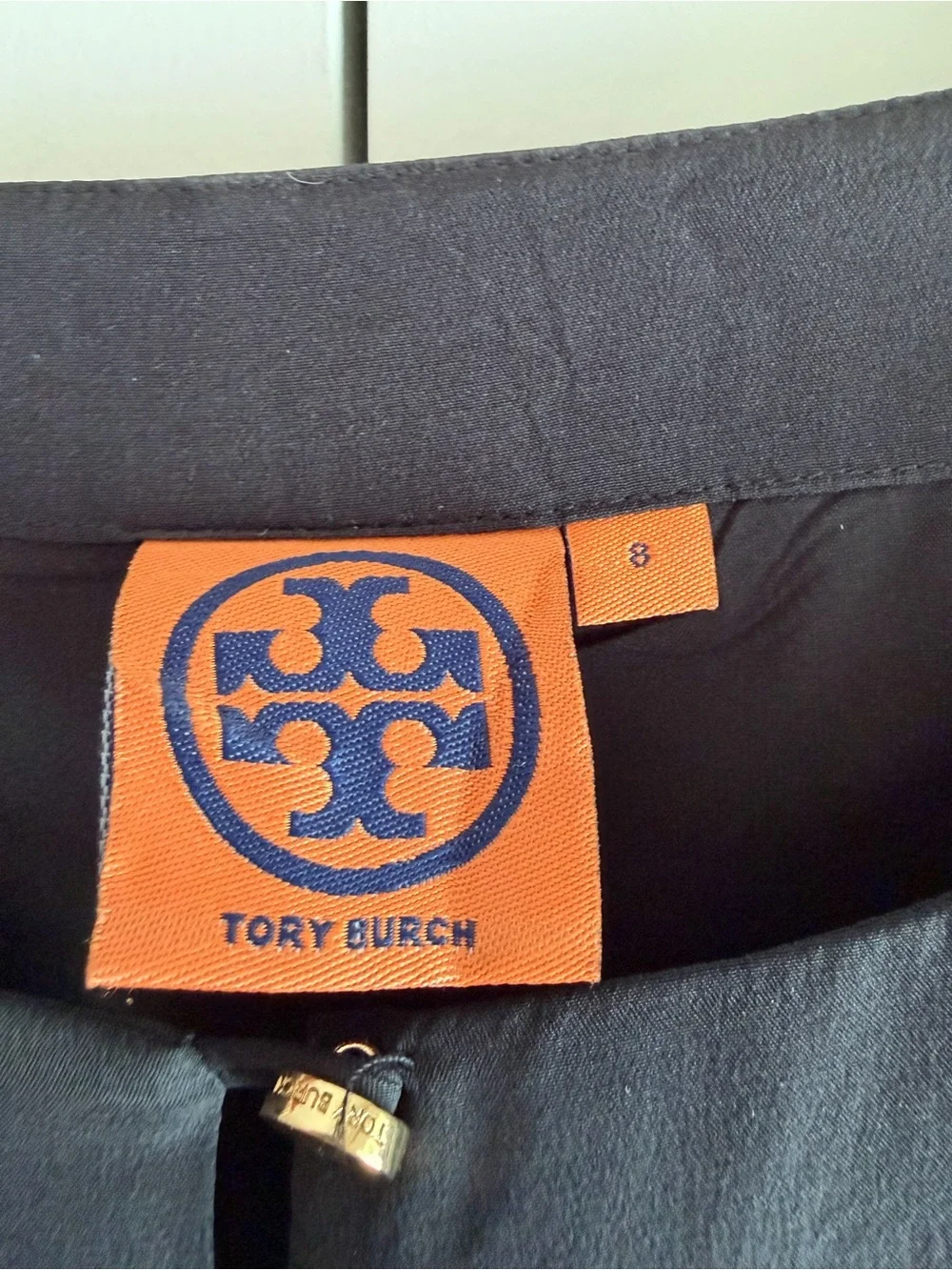 Tory Burch 100% Silk Black Dress‎ Long Sleeve Keyhole Neckline Belted Size 8